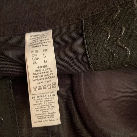 Rhinestone sexy girls night out on the town top. This is preowned hardy used. - Picture 6 of 9